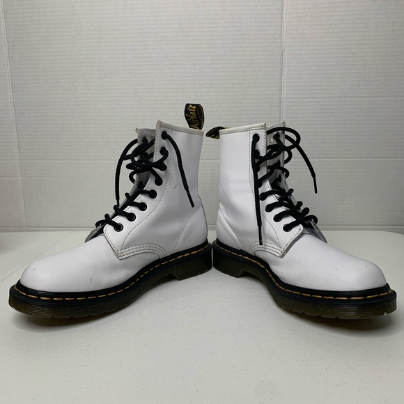 1460 White Dr. Martens Smooth Leather Lace Up Boots SZ 8W/6M - Picture 5 of 9